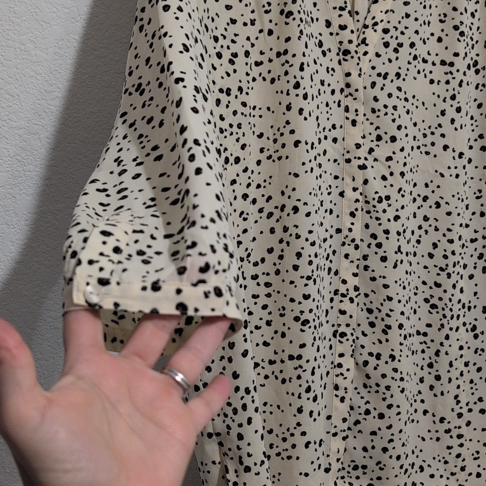 NYDJ Not Your Daughter's Jeans Animal Print Blouse Neutral Size XL - Picture 4 of 12